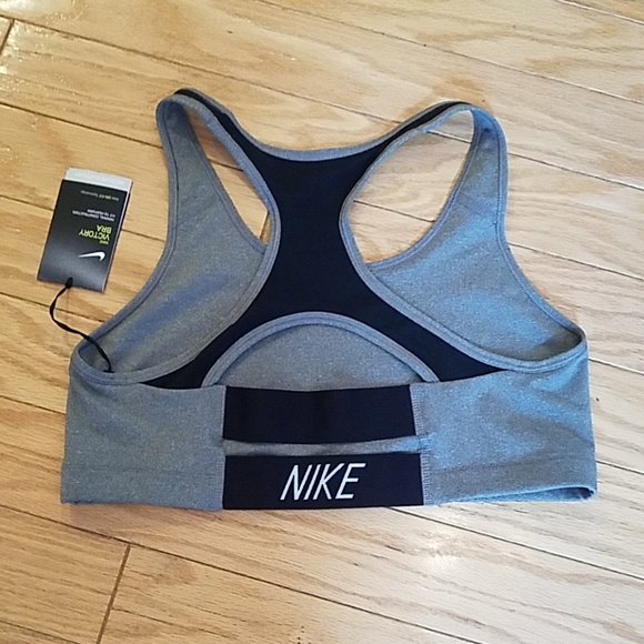 NWT Nike sports bra - Picture 3 of 7